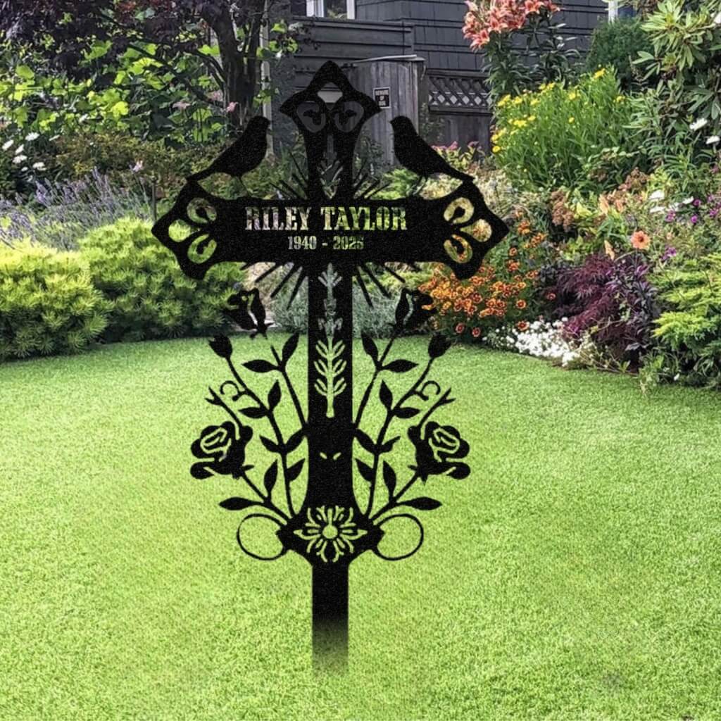 4523. Cross with 2 Birds & Roses
