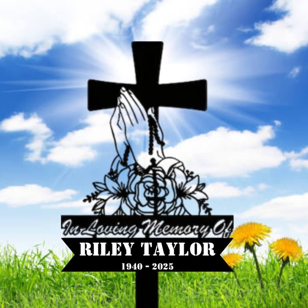 4101. Cross with Prayer Hands, Necklace & Flowers