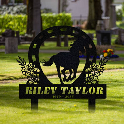 5122. Horse, Flowers, Horseshoe